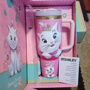 Pink "Marie" 40 Oz Stan Tumbler